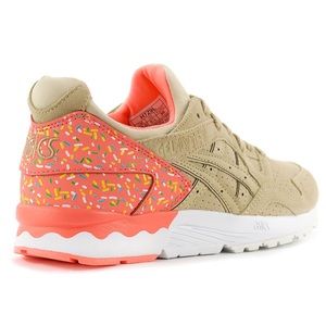 ASICS TIGER WOMEN'S GEL-LYTE V SHOES, 8.5
